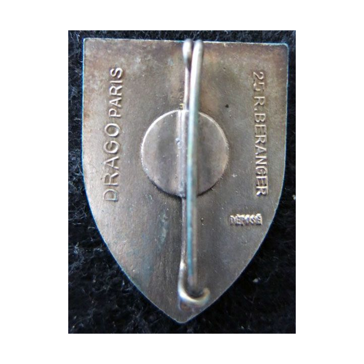 62° RI : insigne métallique du 62° régiment d'infanterie de fabrication Drago Béranger Déposé de 1939 en émail