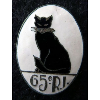 65° RI : insigne métallique du 65° régiment d'infanterie de fabrication non marquée (Mourgeon) éclat d'émail