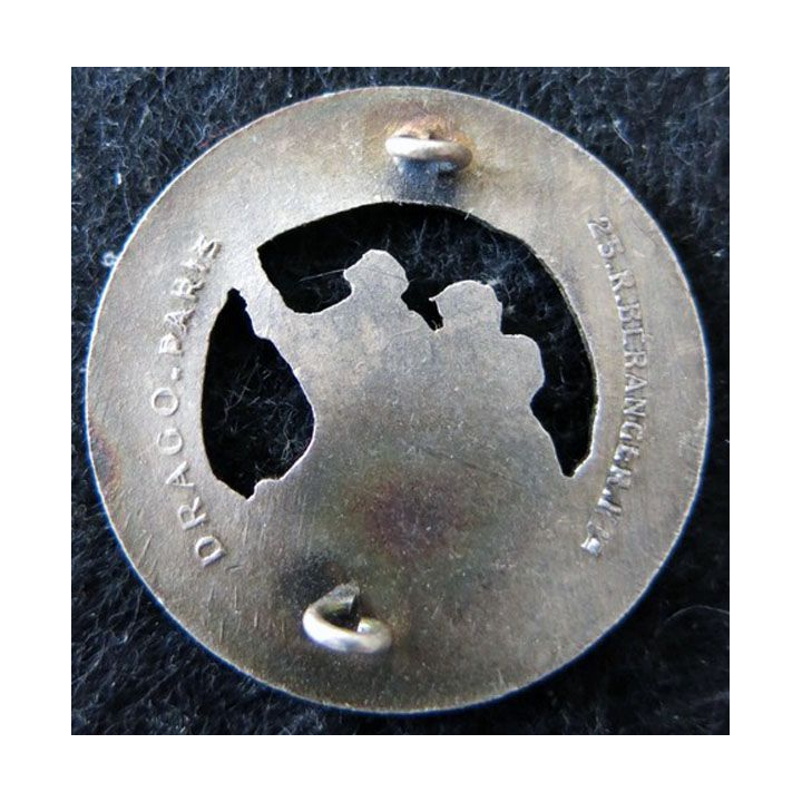 65° RI : insigne métallique du 65° régiment d'infanterie de fabrication Drago Paris Beranger en émail