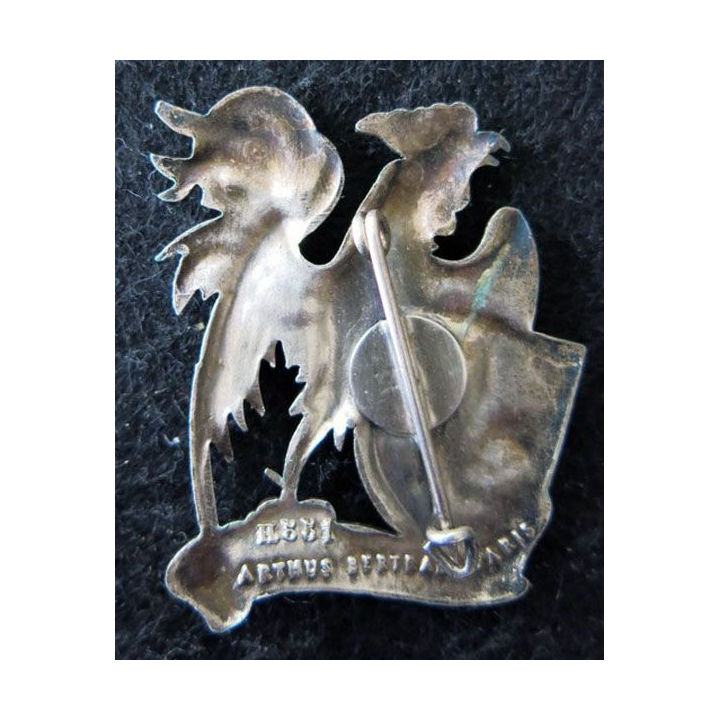67° BI : 67° bataillon d'infanterie de fabrication Arthus Bertrand  Paris H. 551 en émail