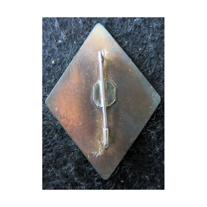 77° RI : 77° régiment d'infanterie de fabrication Jeannot non marquée en émail
