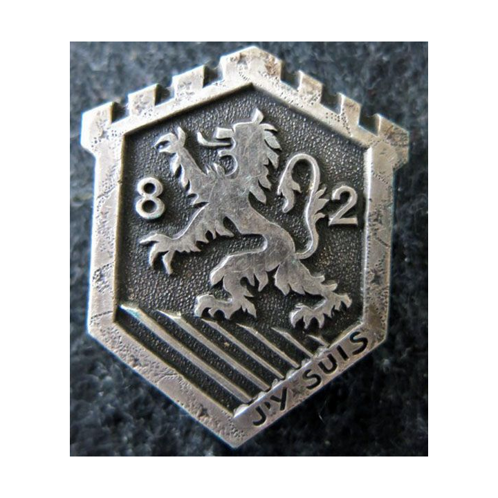 82° RI : Insigne métallique du 82° régiment d'infanterie (de forteresse) Drago Beranger Déposé