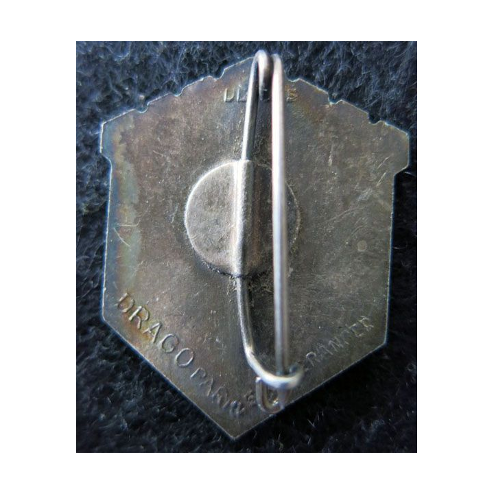 82° RI : Insigne métallique du 82° régiment d'infanterie (de forteresse) Drago Beranger Déposé