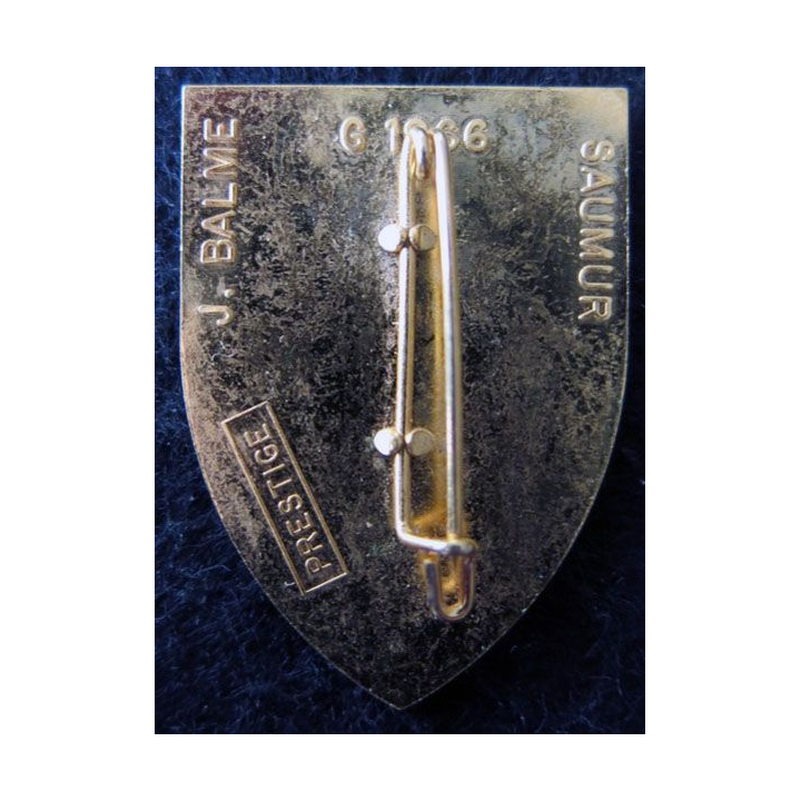 86° RI : Insigne métallique du 86° régiment d'infanterie subdivisionnaire Balme Saumur G. 1966 Prestige