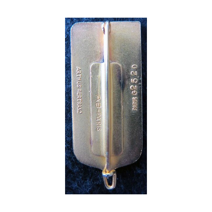 87° RI CA : Insigne métallique du 87° régiment d'infanterie corps d'armée Arthus Bertrand G. 2520