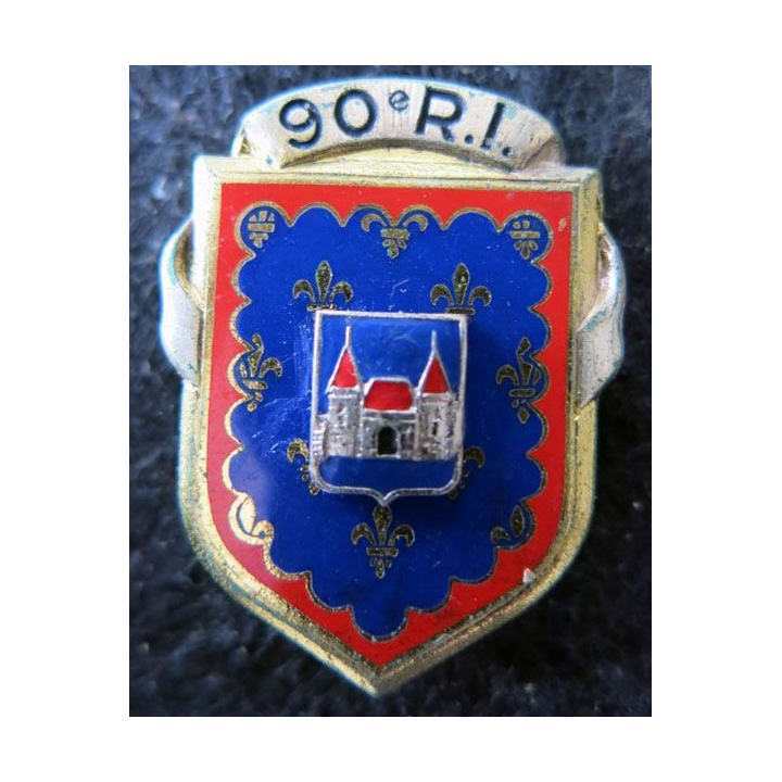 90° RI : insigne métallique du 90° régiment d'infanterie de fabrication Drago Noisiel