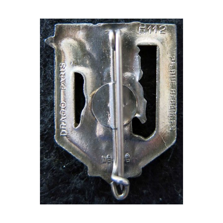 92° RI : insigne métallique du 92° régiment d'infanterie de fabrication Drago Béranger H. 112 en émail