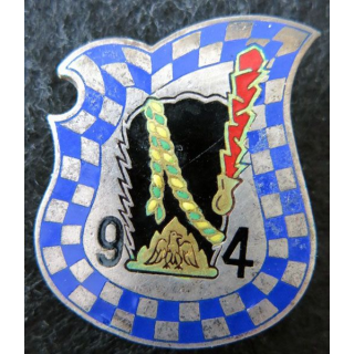 94° RI : 94° régiment d'infanterie Drago Paris G. 1635 grand bouclier  devise au dos en émail