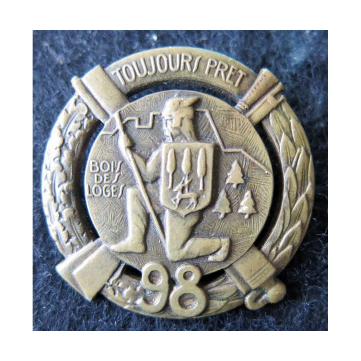 98° RI : 98° régiment d'infanterie de fabrication AB non marqué en métal embouti bronze