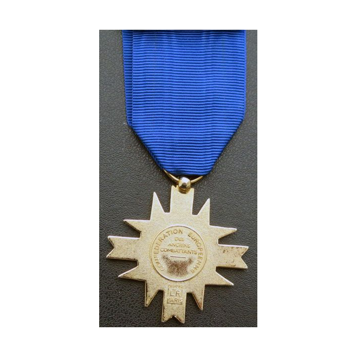 EUROPE médaille de la confédération européenne des anciens combattants