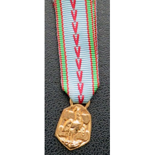 médaille miniature commémorative de la guerre 1939-1945 