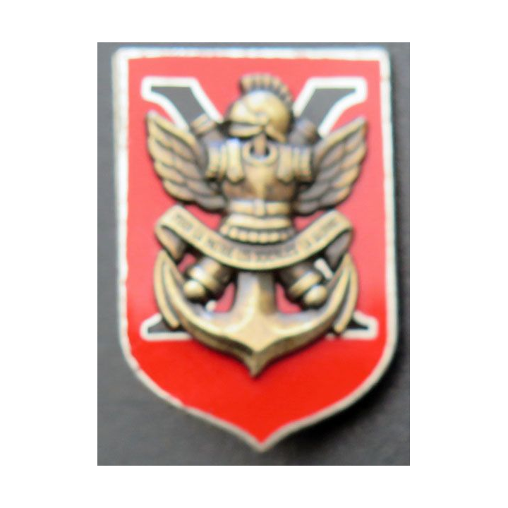 PROMOTION POLYTECHNIQUE : FOND ROUGE de fabrication Drago G. 2570