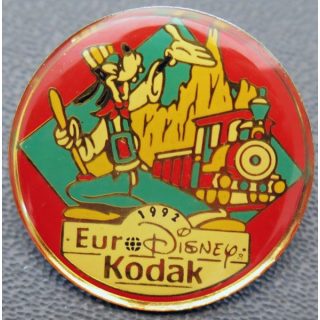 PIN'S : Eurodysney Kodak de diamètre 2,5 cm 1992