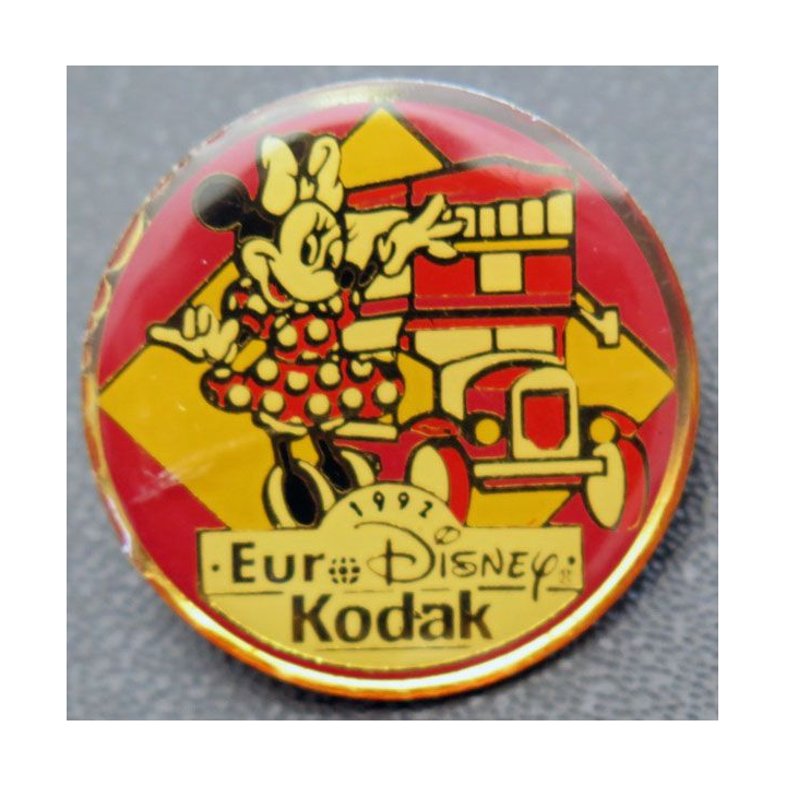 PIN'S : Eurodysney Kodak de diamètre 2,5 cm 1992