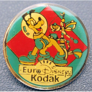 PIN'S : Eurodysney Kodak de diamètre 2,5 cm 1992