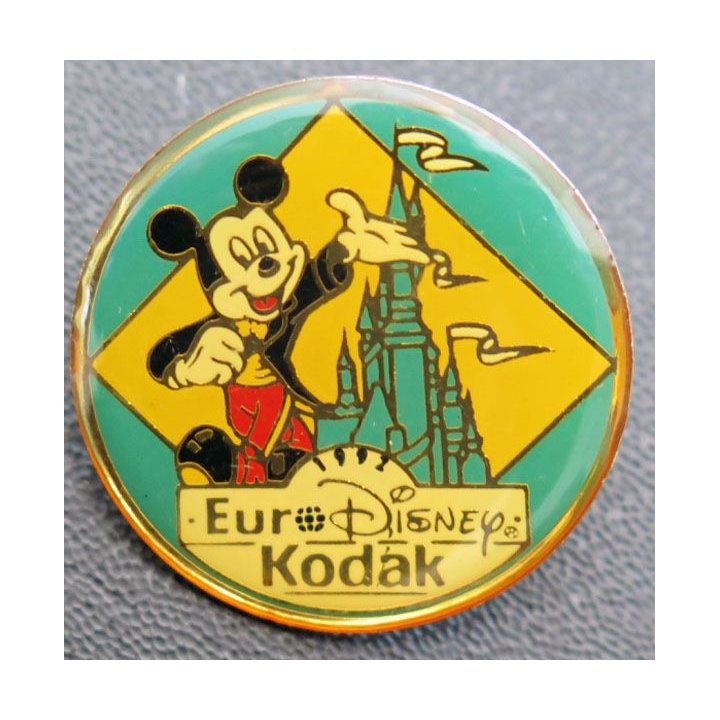 PIN'S : Eurodysney Kodak de diamètre 2,5 cm 1992