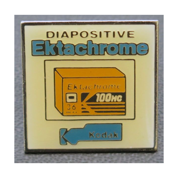 PIN'S : diapositive Ektachrome de hauteur 2,5 cm