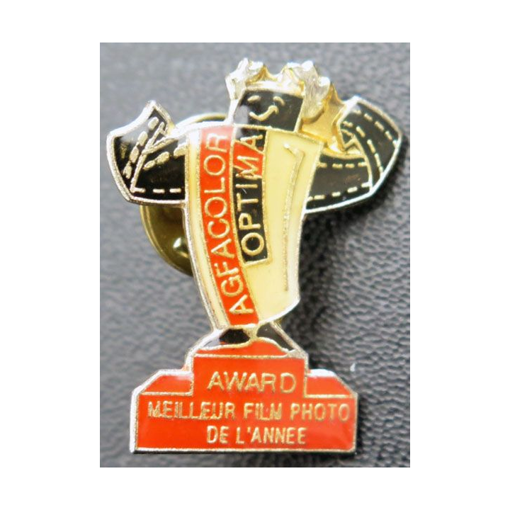 PIN'S : Agfacolor optima Award meilleur film photo de l'année de hauteur 2 ,8 cm
