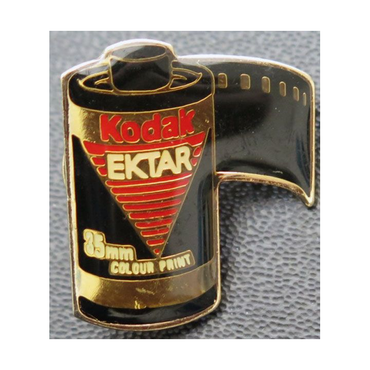 PIN'S : Kodak Ektar de hauteur 2,5 cm