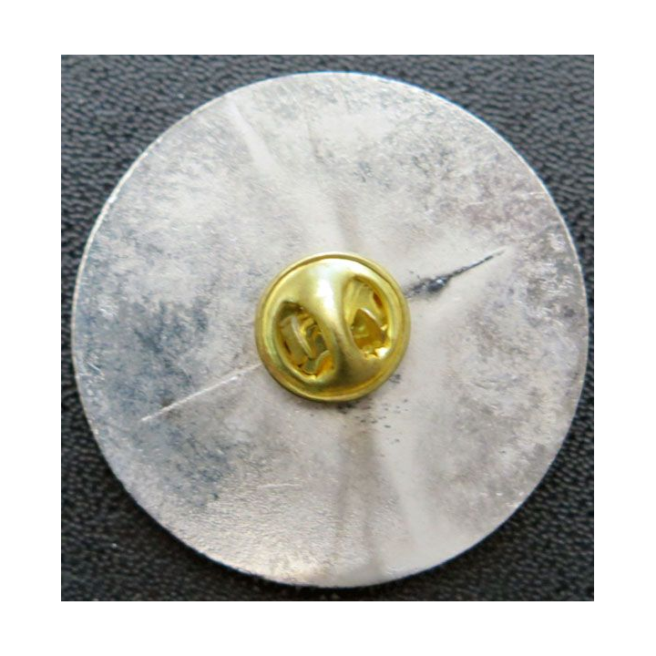 PIN'S : Souriez c'est l'été de diamètre 4 cm