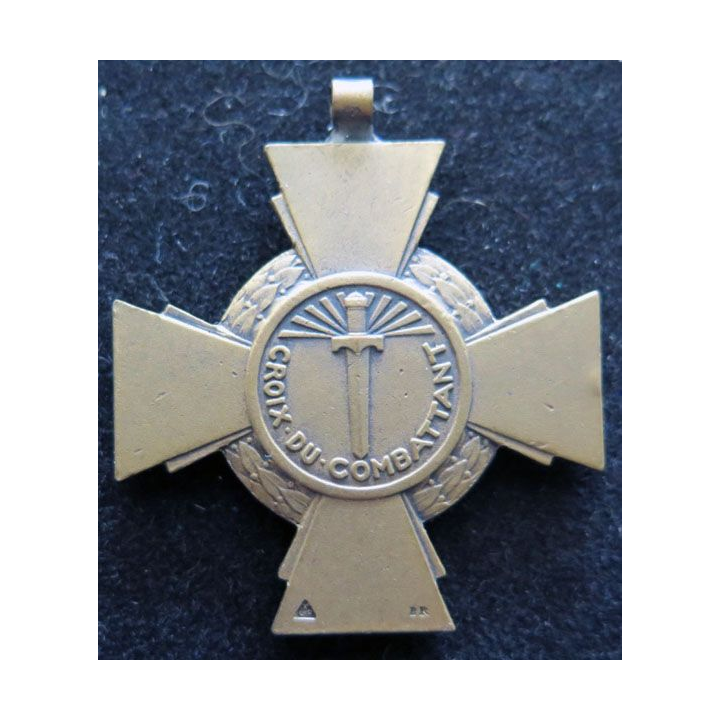 FRANCE : croix du combattant en bronze sans ruban