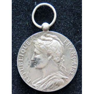 FRANCE : médaille du ministère du travail et sécurité sociale en argent 