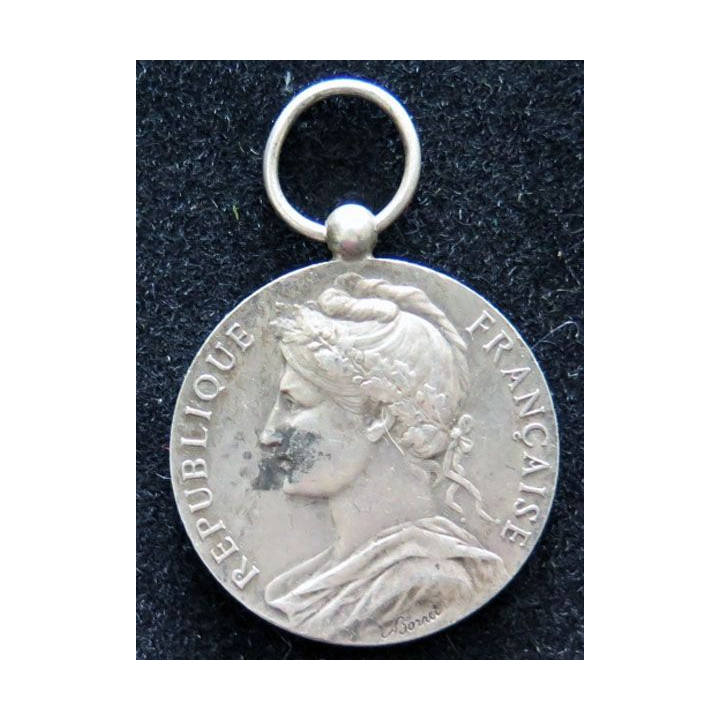 FRANCE : médaille du ministère du travail et sécurité sociale en argent 