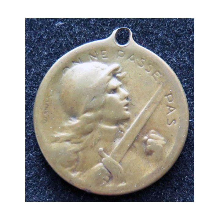 médaille de Verdun 21 février 1916 type Vernier en bronze sans ruban