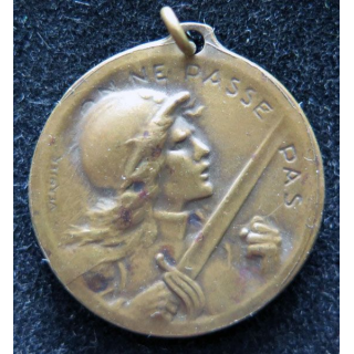 médaille de Verdun 21 février 1916 type Vernier en bronze sans ruban