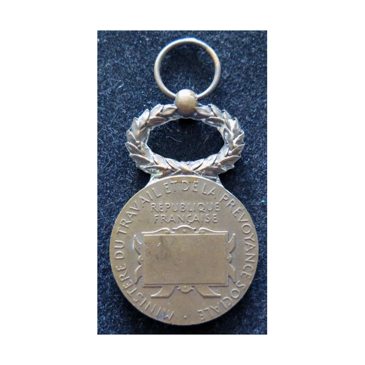 FRANCE : médaille d'honneur de la mutualité du ministère du travail et de la prévoyance sociale en bronze sans ruban