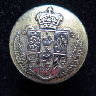 bouton d'uniforme inconnu diamètre 2 cm 