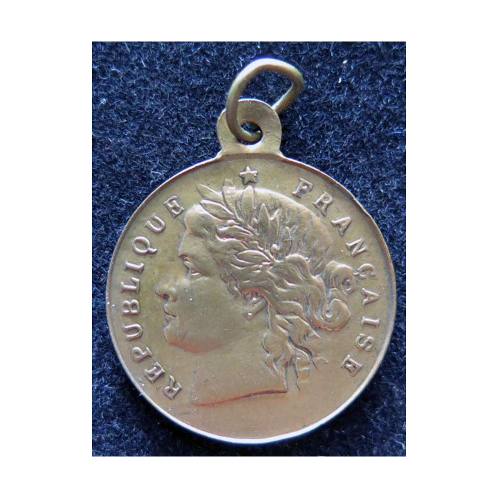 FRANCE : médaille souvenir de la Révision Vive la Classe diamètre 2,4 cm