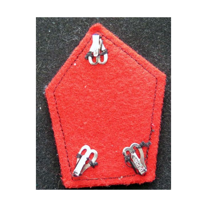 soutache de col d'artillerie de marine en cannetille sur crochets