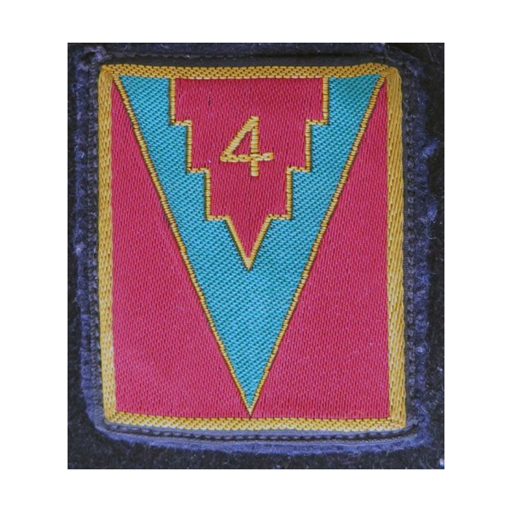 4° DI : Insigne tissu de la 4° division d’infanterie avec 3 crochets