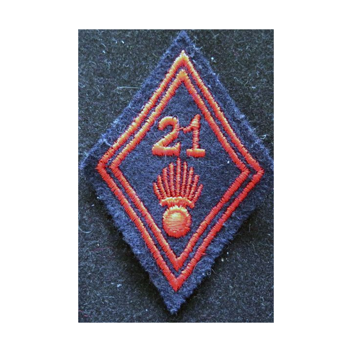 LOSANGE DE BRAS MODÈLE 45 :  21° régiment d'infanterie troupe