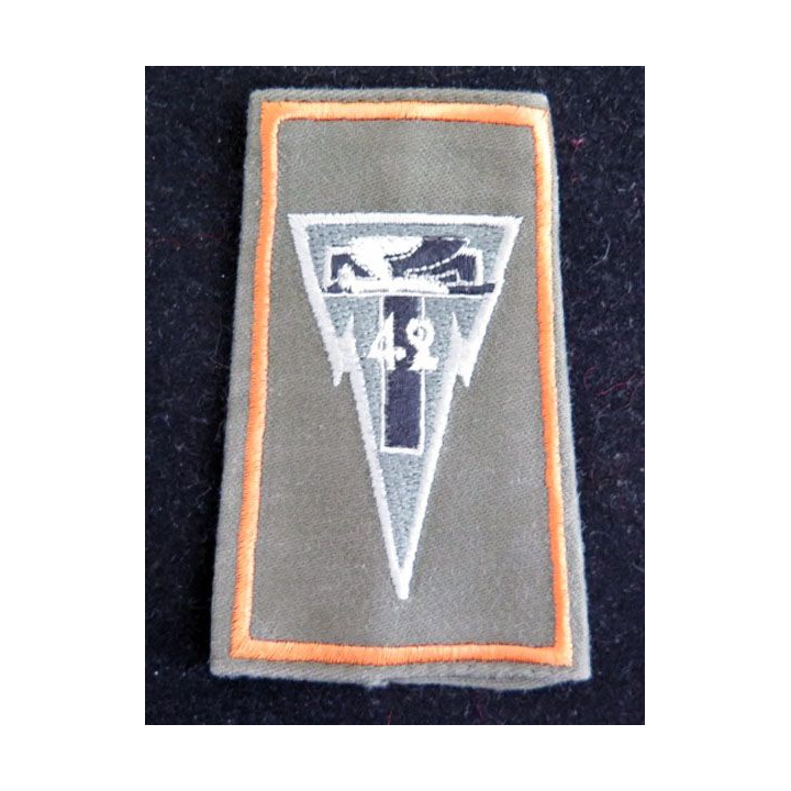 42° RT : fourreau d'épaule du 42° régiment de transmissions (compagnie orange)