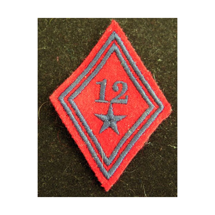 LOSANGE DE BRAS MODÈLE 45 : 12° régiment d'artillerie troupe
