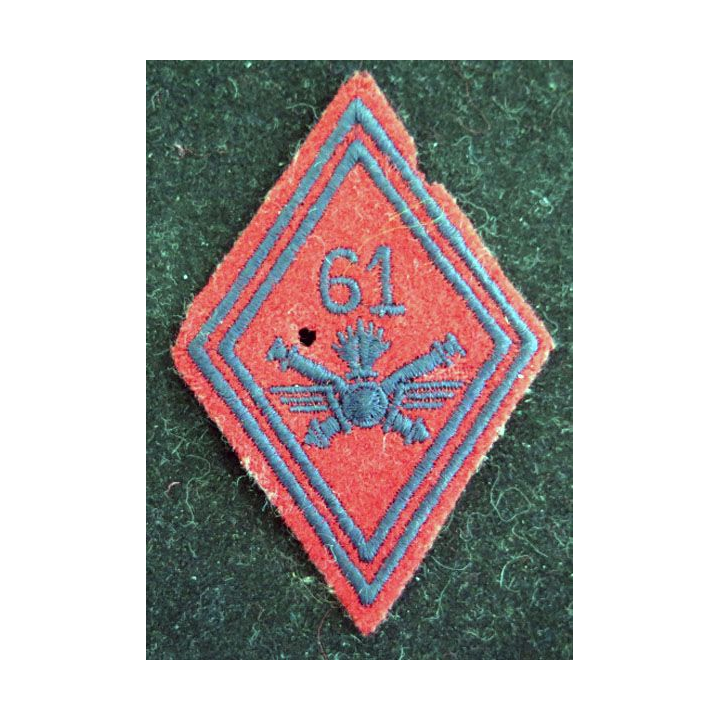 LOSANGE DE BRAS MODÈLE 45 : 61° régiment d'artillerie antiaérienne troupe (trou de mite)