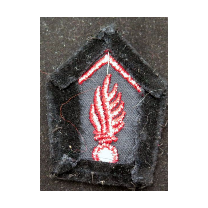 Soutache ( insigne de col ) du corps des sapeurs pompiers