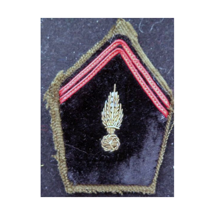 Soutache ( insigne de col ) du Génie en cannetille sur drap vert armée