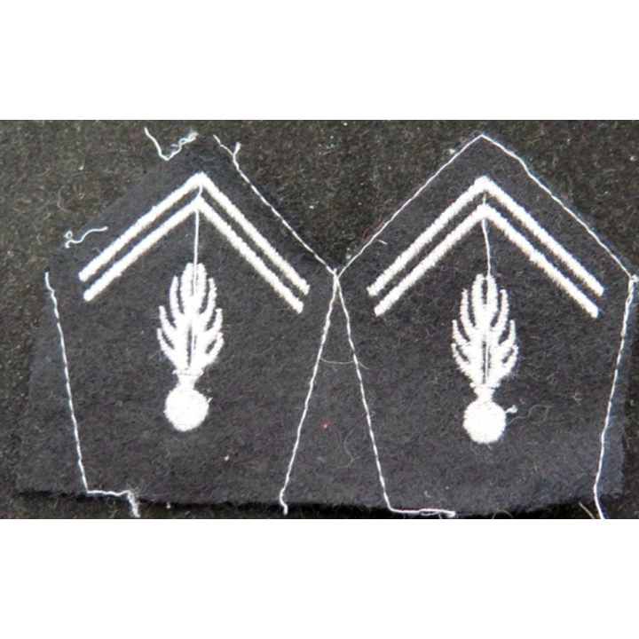 SOUTACHE : insigne de col de gendarme en paire