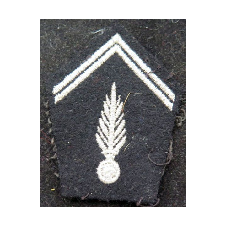 SOUTACHE : insigne de col de gendarme