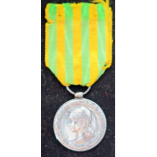 FRANCE : médaille commémorative de l'expédition du Tonkin, Chine et Annam 1883 - 1885 en argent