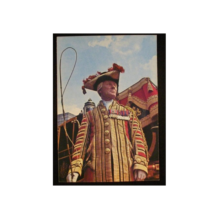 ANGLETERRE : LE COCHER DE LA REINE EN COSTUME D'APPARAT