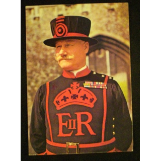 ANGLETERRE : LE GARDIEN DE LA TOUR DE LONDRES