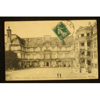 CHÂTEAU DE BLOIS - L'ESCALIER DHONNEUR DE FRANÇOIS 1er ...