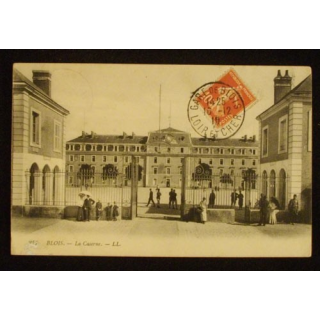 BLOIS - LA CASERNE 1910
