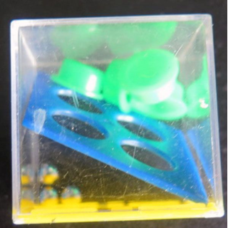 jeu d'adresse 1 dans cube plastique 4 x 4 x 4 cm 
