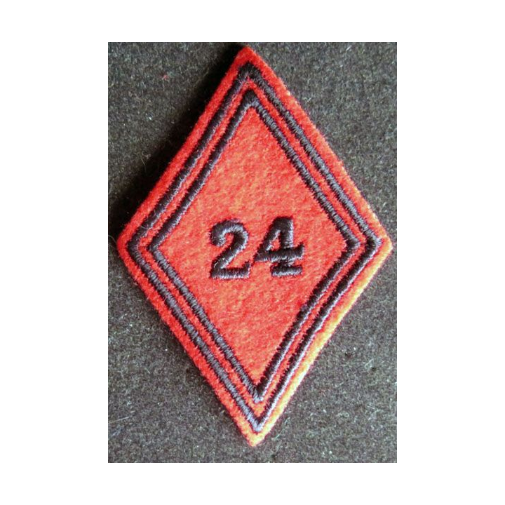 LOSANGE DE BRAS MODÈLE 45 : 24° régiment d'artillerie troupe