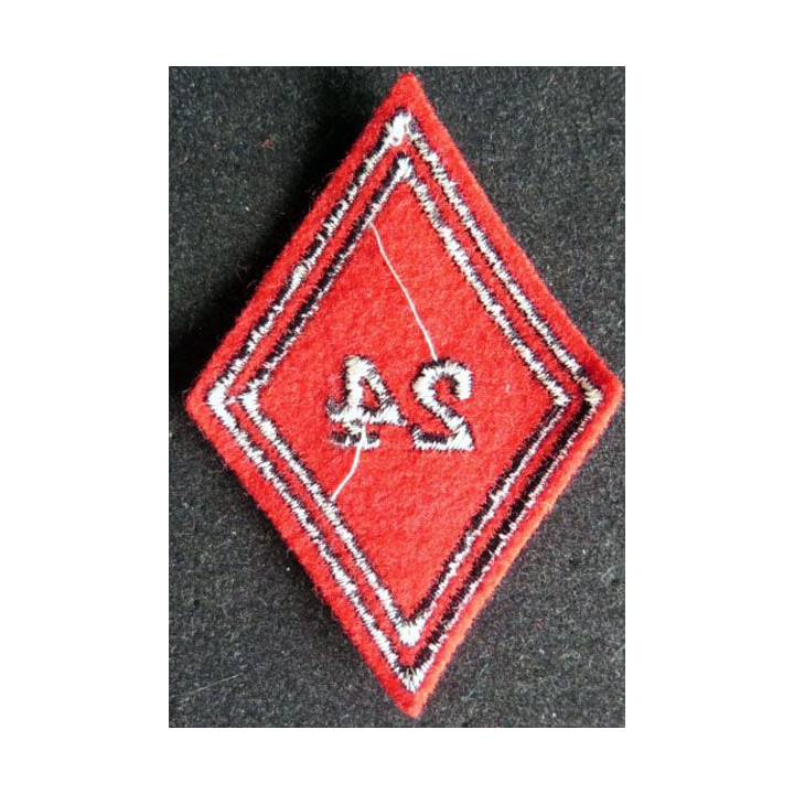 LOSANGE DE BRAS MODÈLE 45 : 24° régiment d'artillerie troupe